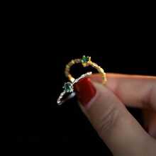 Women's Solitaire Ring With Emerald Green Graduation Stone, 18K Gold Plated Or 925 Silver - 金色 - 查看 5