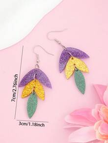 一对嘉年华紫色、黄色和绿色三色叶子亚克力耳环，完美的节日派对饰品