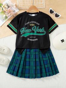 2pcs Girls Casual Outgoing Fashion Letter Print Decor Drop Shoulder Short Sleeve Top And Elastic Waist Plaid Decor Pleated Skirt Set, Spring/Summer - Black - View 1