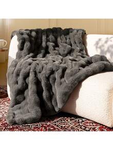 Ultra Soft Cozy Faux Fur Throw Blanket-Fuzzy Plush Thick Bubble Blanket, Fluffy Blanket For Couch, Sofa, Bedroom, And Living Room, 50x60 Inches, Dark Grey Taupe,40008322 - 深灰色 - 查看 1