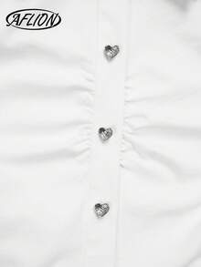 Aflion Damen Weißes gerafftes Hemd mit Kragen, Herzknöpfen und kurzen Ärmeln - modischer, sexy und schicker Stil, geeignet für Sommer, Party, Clubwear, Date Night, Valentinstag, Karneval, Neujahr und andere Anlässe - Weiss - Übersicht 4