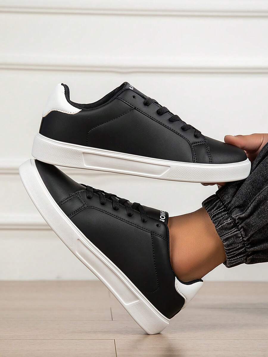 Men's 2025 New Spring/Autumn Small White Shoes, Korean Version Versatile Thick Sole Increased Height Casual Sneakers