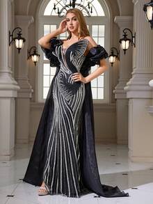 Elegant Sexy Mermaid Hem Dress With Ruched Floral Beaded Bust, Strapless Design - Black - View 2