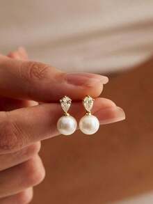 The Bride's Earrings, Elegant Wedding Pearl Jewelry, The Lady Wearing An Elegant And Graceful Demeanor - 銀色 - 查看 9