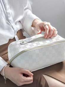 1pc PU Leather Travel Makeup Bag, Cosmetic Storage Pouch, Toiletry Organizer Bag For Skincare, Makeup, Brushes, Powder, Lipstick, Suitable For Beach, School, Bathroom, Holidays, Valentine's Day, Christmas Gifts For Mom, Family, Friends, Students, Essential For Autumn Travel - Brown - View 5