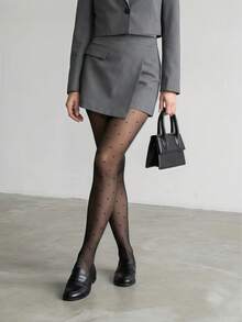 1pc Women's Sexy Polka Dot Pantyhose. Black Heart Pattern Sexy Sheer Tights. Suitable For Spring/Summer Dates, Parties, Nightclubs And Other Occasions.