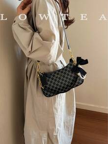 Túi đeo vai Low Tea kiểu dáng mới, cổ điển, đa năng, chống thấm nước, chất liệu PU, họa tiết chữ M, thiết kế in hoa, trang trí dây xích kim loại kiểu Pháp, túi đeo vai nữ, thích hợp cho mua sắm, đi làm, du lịch (Đã bán kèm mặt dây chuyền) - màu đen - Xem 7