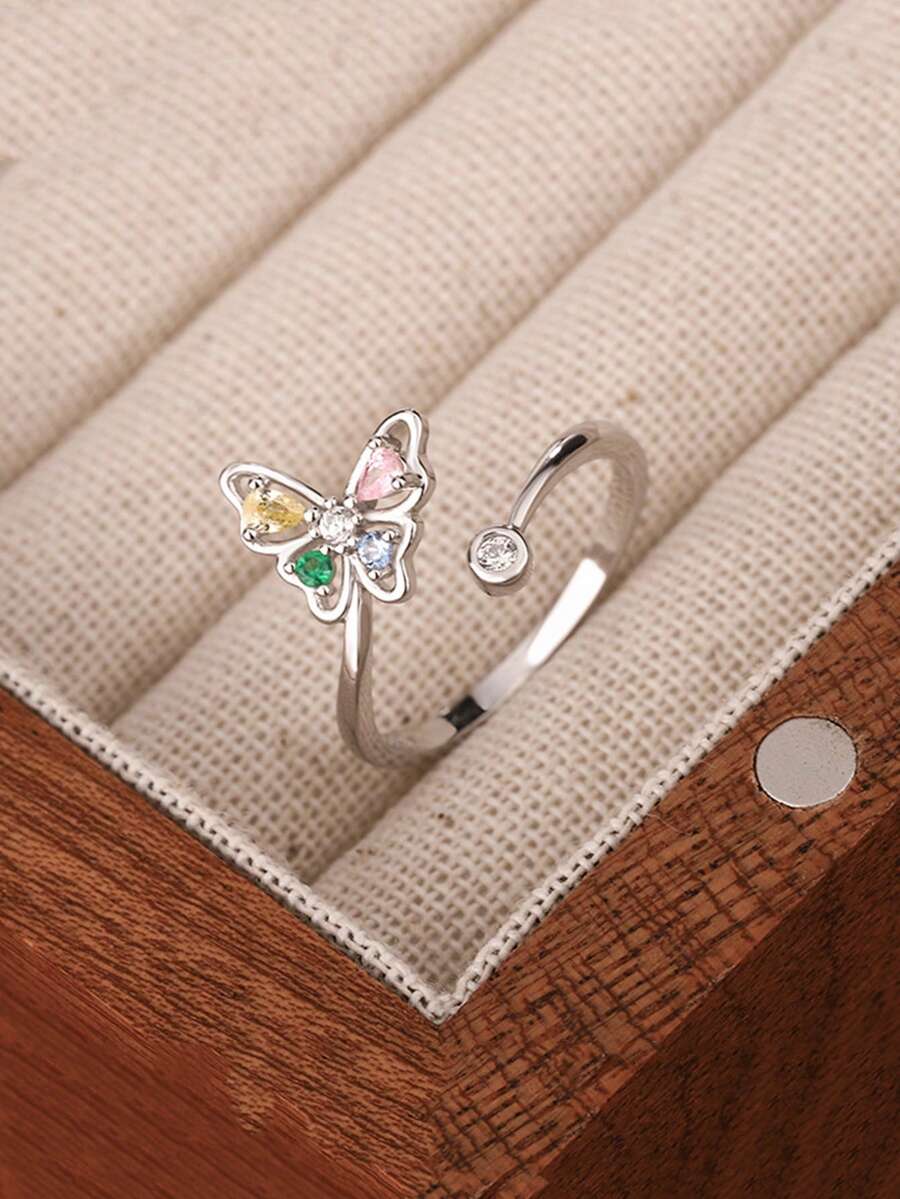 1枚可爱蝴蝶可调节戒指，请勿用力调节，以免损坏。 - 彩色 - 查看 1