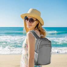 35L Mochila impermeable plegable y ligera para playa, con compartimento seco y húmedo, mochila HiFKing para hombres y mujeres, color negro - Gris - Ver 3