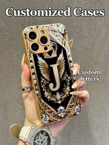 1 ốp lưng điện thoại tùy chỉnh 26 chữ cái, màu đen vàng, trang trí đá quý, họa tiết khắc cổ điển, chất liệu kính cường lực, tương thích với iPhone 17 Air/16 Pro Max/15 Pro/14 Plus/13 Pro/12 Pro Max/11/Xs Max/8/7/6 Plus, S24 Ultra/S25 Ultra/A12, thiết kế cao cấp dành cho doanh nhân, món quà tuyệt vời nhất cho bạn trai, bạn gái và gia đình, phiên bản quốc tế, không phải phiên bản nội địa. - Vàng - Xem 3