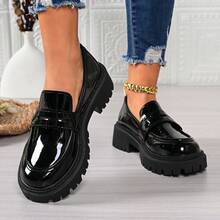 女士真皮防水厚底便士乐福鞋，经典圆头厚底商务休闲正装鞋 - 亮黑 - 查看 9