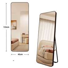 Pełnowymiarowe lustro o wymiarach 45 x 155 cm, w kolorze czarnym, z zaokrąglonymi krawędziami, wykonane z odpornego na stłuczenie szkła float, ze stabilną metalową podstawą i plastikową ramą, można postawić na podłodze lub zamontować na ścianie, lekkie i zapakowane w nowoczesne opakowanie. - Czarne - Zobacz 4