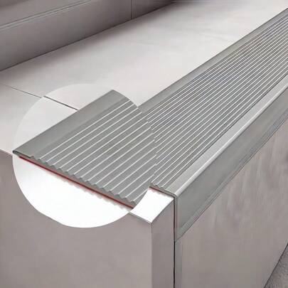 1 Roll 1m/39.37in Stair Nose Trim, Stair Edge Trim, Stair Edge Protector, Anti-Slip Self-Adhesive Stair Edge Guard, Suitable For Indoor And Outdoor Stairs, Easy Installation, Anti-Slip And Waterproof