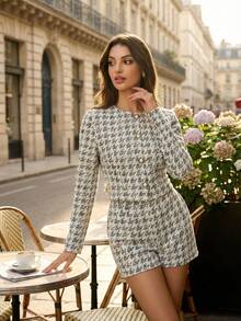 女士奢华千鸟格羊毛混纺两件套，优雅珍珠纽扣长袖外套和短裤，时尚帕丁顿熊风格套装，适合庆祝派对、夜店、街头穿着，春夏皆宜。 - 黑與白 - 查看 2