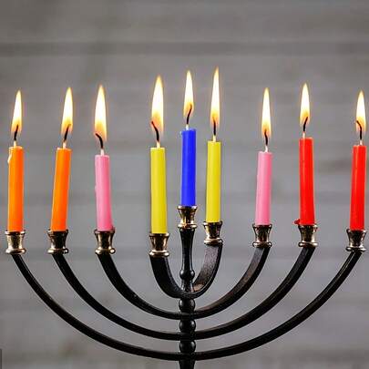 长杆蜡烛，无烟优雅浪漫，适合家庭、泳池、婚礼、教堂以及情人节、感恩节、节日派对等场合营造浪漫氛围，也可用于节日装饰。