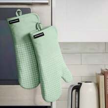 CYPNKitchenAid Gourmet Series - Juego de 2 Manoplas para Horno Resistentes al Calor hasta 700 °F Agarre de Silicona Suave puño magnético Verde Pistacho 7 x 14 PulgadasFashion - 227316724 - Ver 6