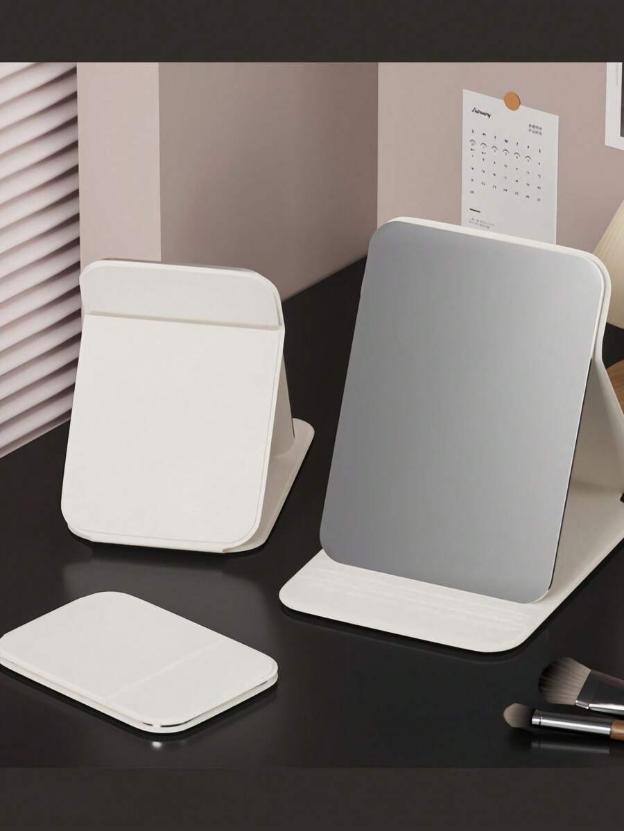 1个便携式可折叠高清公主化妆镜，适合学生宿舍使用。也可用于客厅、卧室和浴室的化妆镜。家居装饰。旅行配件，婚礼、派对、生日礼物。送给男士、母亲、父亲、挚友和老师的礼物。新年礼物。配饰、趣味礼物、化妆品 - 白色 - 查看 1