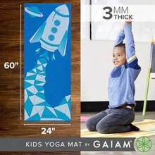 - Tapete de yoga para niños para yoga con impresiones divertidas tiempo de juego para bebés niños pequeños activos y tranquilos 60 pulgadas de largo x 24 pulgadas de ancho x 3 mm de grosor - Cohete azul - Ver 3