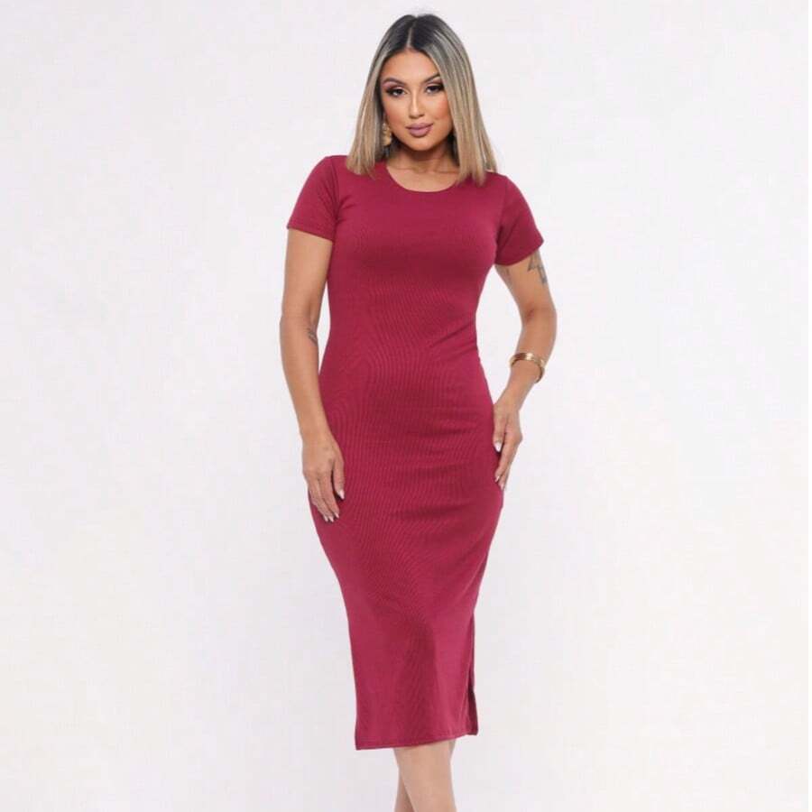 Vestido Feminino Canelado Midi Fenda lateral Casual e Elegante Manga Curta