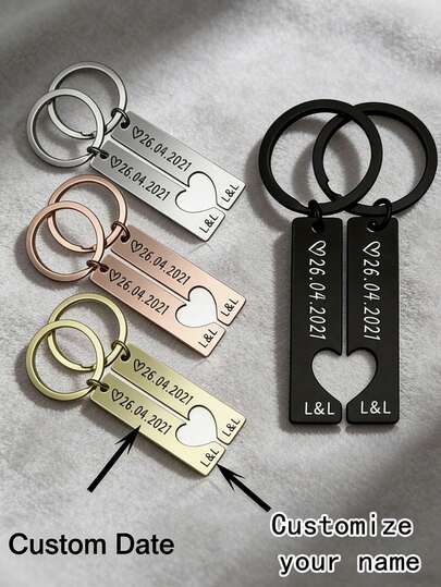 Personalisierte Schlüsselanhänger aus Edelstahl, individualisierbare Paar-Schlüsselanhänger, mit Ihren Namen und Jahrestag lasergraviert. Perfekt für den täglichen Gebrauch an Schlüsseln oder Taschen. Ein personalisiertes Geschenk für Frauen/Männer, ein stilvoller Alltagsaccessoire und ein ideales Geschenk für Freund, Freundin, Familie und Freunde zu Valentinstag, Ramadan, Neujahr, Weihnachten, Muttertag, Vatertag und anderen Feiertagen.