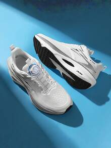 Giày chạy marathon đế carbon unisex - Giày thể thao nhẹ, giảm sốc, đế ngoài bằng cao su chống trượt, thiết kế nút xoay, dễ dàng mang vào và tháo ra, thiết kế cổ thấp thoáng khí, phù hợp cho chạy marathon, tập gym và luyện tập, mọi mùa. - trắng - Xem 4