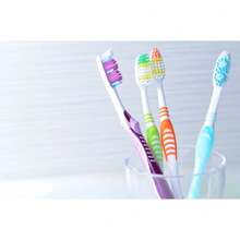 Kit 12 Escovas Dental Média Adulto Com Capa Protetora - Multicolorido - Visão 4