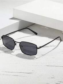 一副男女通用复古矩形窄框极简太阳镜，适合度假氛围、旅行、运动风格、驾驶、假日装扮、海滩、电子音乐节、郊游、夏季配饰、假期、家庭出游、优雅着装、街头风格配饰、运动、派对、户外活动、街头风造型、钓鱼、假日等场合。 - 黑色 - 查看 2