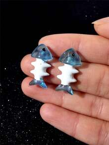 2pcs/1 Pair, Cute Cartoon Faux Glass Texture Pink Shark & Translucent Blue Fish Bone Resin Stud Earrings, Suitable For Daily Wear, Parties, Jewelry Gifts For Friends, Valentine's Date, Interesting & Petite Women's Earrings - Blue - View 1