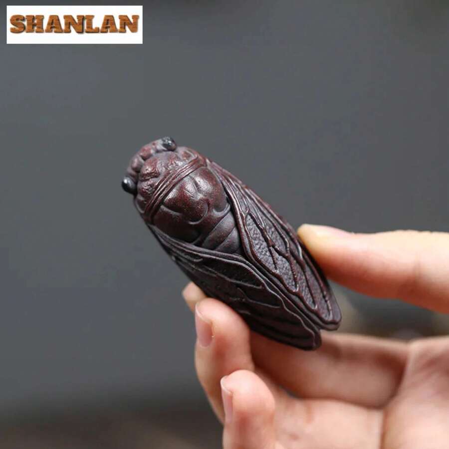 Criatura deé de cicada creativa de arcilla púrpura Yixing, pequeña estatuilla de cicada dorada, juguetes deé, estatua, adornos para ceremonia delé en cafés - 2,3 x 6 x 1,8 cm - Ver 1