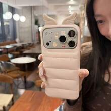 [Popular Item] Cute New Korean Design, Angel Wing Design, Down Jacket Style, Candy Color Smartphone Case, Celebrity-Inspired, Compatible With IPhone 17/17pro/17promax/16/16pro/16promax/15/15pro/15promax/14/14pro/14promax/13/. Winter, Full Protection, Perfect For Men And Women, Fashionable And Creative, Waterproof, Shockproof, Drop-Proof, Scratch-Resistant. - 銀色 - 查看 8