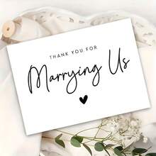 1张可定制婚礼感谢卡，感谢婚礼司仪、牧师、法官、朋友或婚礼主持人——为特别的婚礼场合表达真挚的感激和祝福，内页空白，可填写个性化信息，例如“感谢您主持我们的婚礼”。 - 彩色 - 查看 15