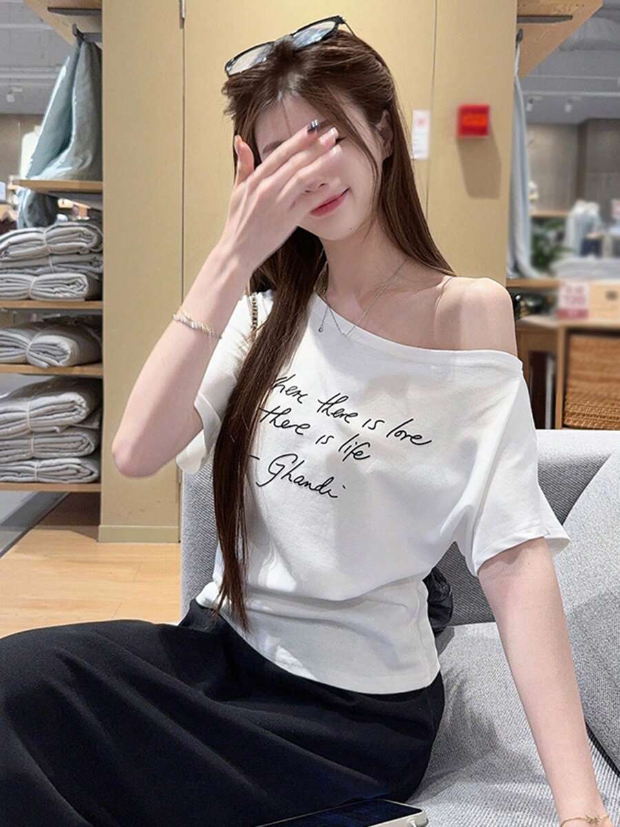 Áo croptop dáng rộng in họa tiết, cổ xéo, tay ngắn, kiểu dáng thường ngày. - trắng - Xem 1