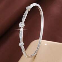 1件 优雅花卉图案设计 立方氧化锆镶嵌 女士时尚手链 - 彩色 - 查看 13