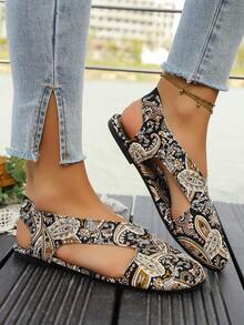 1 Pair Random Printed Bohemian Style Fabric Asymmetric/Asymmetrical Criss-Cross Strap Design Women Flat Sandals, Beach, Holiday, Spring/Summer - Black - View 4
