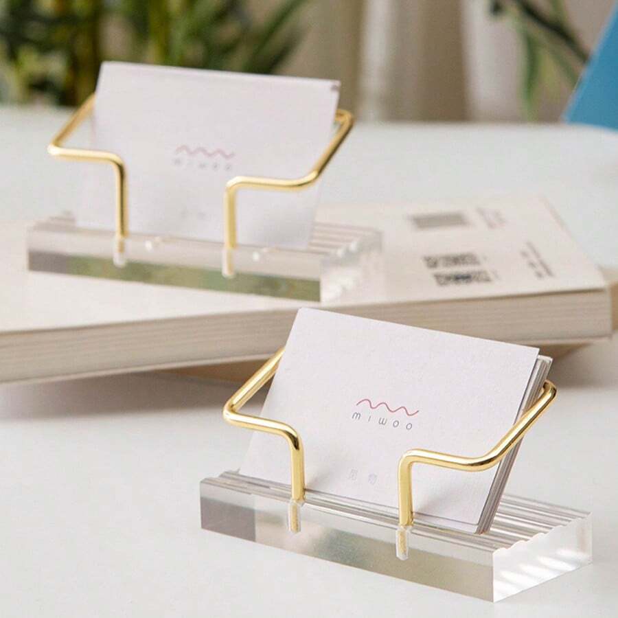 Hộp đựng danh thiếp sức chứa 50 thẻ, thiết kế tối giản và tinh tế để bàn. Thích hợp cho văn phòng tại nhà, trang trí văn phòng, triển lãm, nhà cửa, tiệc tùng, đám cưới, dùng làm giá đựng danh thiếp trong các cuộc họp, giá đựng danh thiếp trong các dịp lễ, đế trưng bày danh thiếp mạ điện.