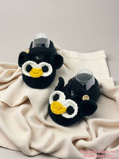 1 Pair Handmade Crocheted Penguin Infant Shoes, Black Body With Yellow Beak, Button-Decorated Knitted Booties