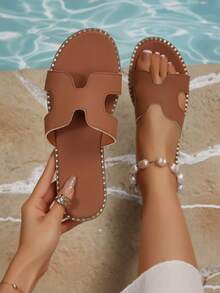 New Women's Fashion Flat Sandals, Slip-On Slippers, Solid Color Beach PU Leather, Bohemian Beach, Spring/Summer - Brown - View 3