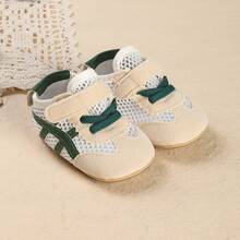 1双婴幼儿男女通用软底网面透气运动凉鞋，适合夏季穿着，0-1岁 - 綠色 - 查看 9