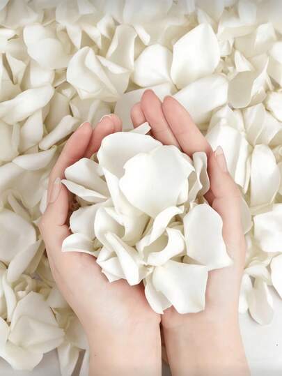 100/1000/Pcs Artificial Red Rose Petals,Romantic Handmade Flowers,Suitable For Wedding Party Room Layout Home Decoration,Birthday Decoration,Table Centerpieces,Bedroom Decoration,Room Decoration,Bathroom Decoration,Valentine's Day Gift,Graduation Decoration