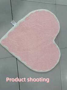 1 tấm thảm trải sàn phòng ngủ màu hồng hình dáng bất đối xứng, thảm phòng khách hình trái tim viền lượn sóng sáng tạo, quà tặng ngày Valentine, trang trí nhà cửa phong cách Pháp lãng mạn màu kem, thảm lót bàn cà phê/ghế sofa, kích thước tùy chỉnh với dung sai 1-5cm, trang trí tiệc ngày Valentine, thảm trang trí màu hồng. - Nhiều màu - Xem 11