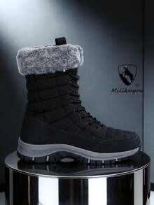 【Milikuyou】男士冬季雪地靴 - 时尚纯黑色，质感上乘。脚踝处采用厚实柔软的羊毛领口，防滑耐磨鞋底提供稳定支撑。