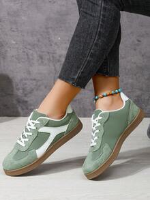 scarpi sportivi da donna con platform piatto e colore retrò, scarpe casual da esterno con lacci, stile atletico - Verde - Visualizzare 3