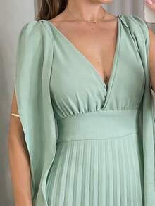 Elegant Long Party Dress For Women, A-Line Style, With A V-Neck, Pleated Details And Puff Sleeves. - 薄荷綠 - 查看 2