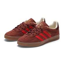 Adidas 男女通用 Gazelle 室内休闲运动鞋，简约舒适，日常穿着 IH9661 - 狐狸棕/亮粉紅螢光/樹脂黃 - 查看 3