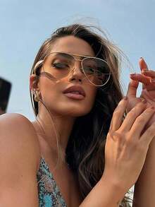Large Frame Double-Bridge Metal Fashion Glasses, Toad Eye Glasses, High-End Retro Personalized Versatile Fashion Glasses, Suitable For Daily Wear, Street Photography, Vacation Travel, Summer Beach And Other Occasions, Ideal Accessory For Summer Beach Vacation, Outdoor Activities And Travel. Retro Style Super Large Aviator Frame, Suitable For Outfits And Back To School Season. - Champagne - View 2