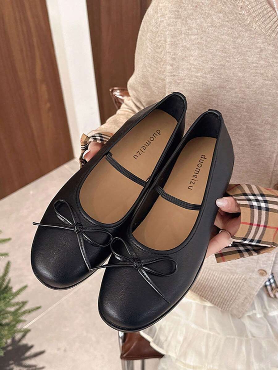 Women's Fashion Flat Mary Jane Shoes, Silver Color, 2026 Spring/Summer New Arrival, Flat Bowknot Low Vamp Shoes, Commuting Ballet Shoes, Black Leather Shoes - Black - View 1