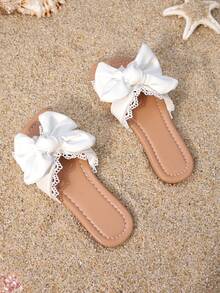 儿童时尚拖鞋，女童蝴蝶结装饰夏季中童及大童公主风平底休闲套脚拖鞋，防滑 - 白色 - 查看 2