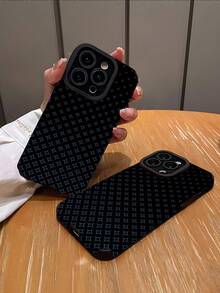 1个时尚个性化商务简约菱形条纹仿皮软壳手机保护套，适合作为生日、节日礼物送给朋友、家人、情侣，兼容 17/17 Air/17 Pro/17 Pro Max、16/16 Plus/16 Pro/16 Pro Max、15/15 Plus/15 Pro - 彩色 - 查看 2