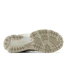 Men's New Balance 2002R Classics Grey Brown (U2002RNB) - 灰色 - 查看 5