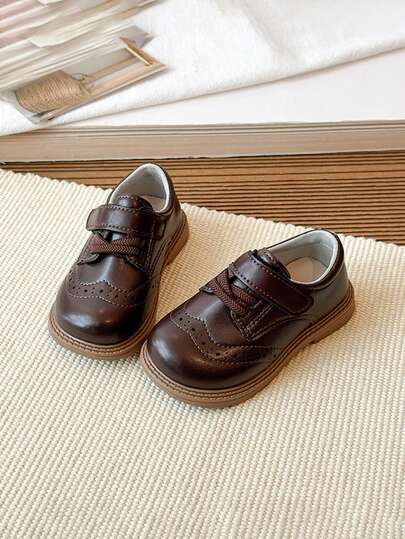 1 Pair Kids' Performance Shoes, Soft Sole Non-Slip, Hook And Loop Design, Comfortable & Versatile, Suitable For Performance And Daily Wear